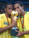 c  robinho  et  dinho